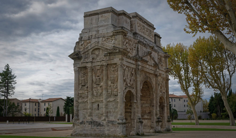 arc de triomphe orange